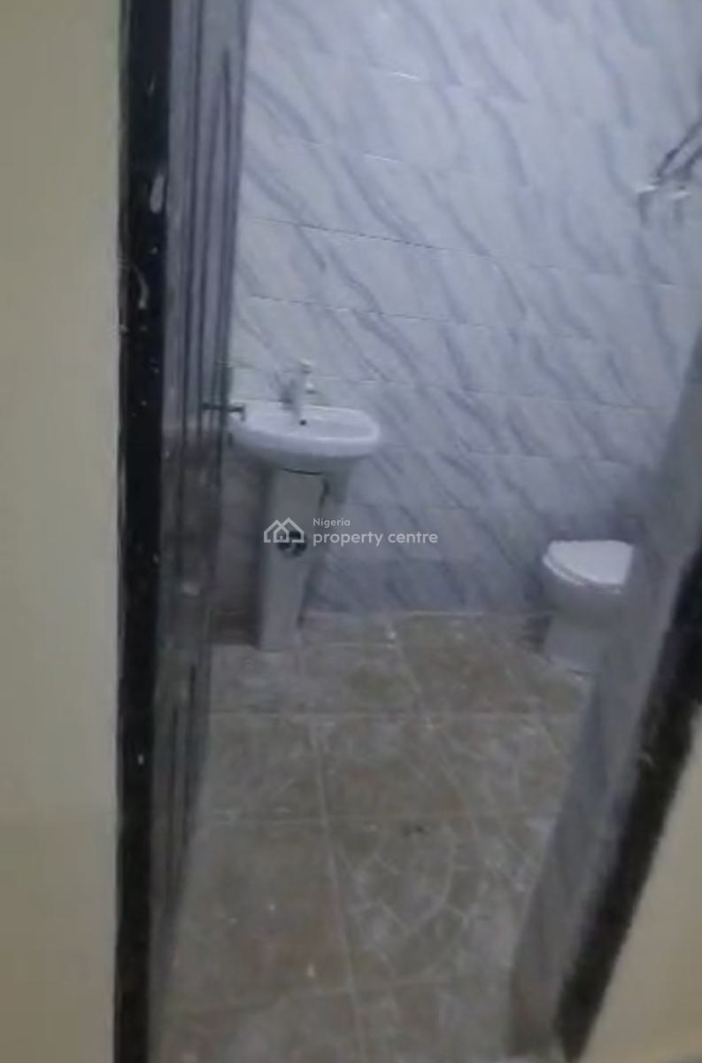 Renovated 2 Bedroom Flat, Ground Floor, Area 3, Garki, Abuja, Flat / Apartment for Rent