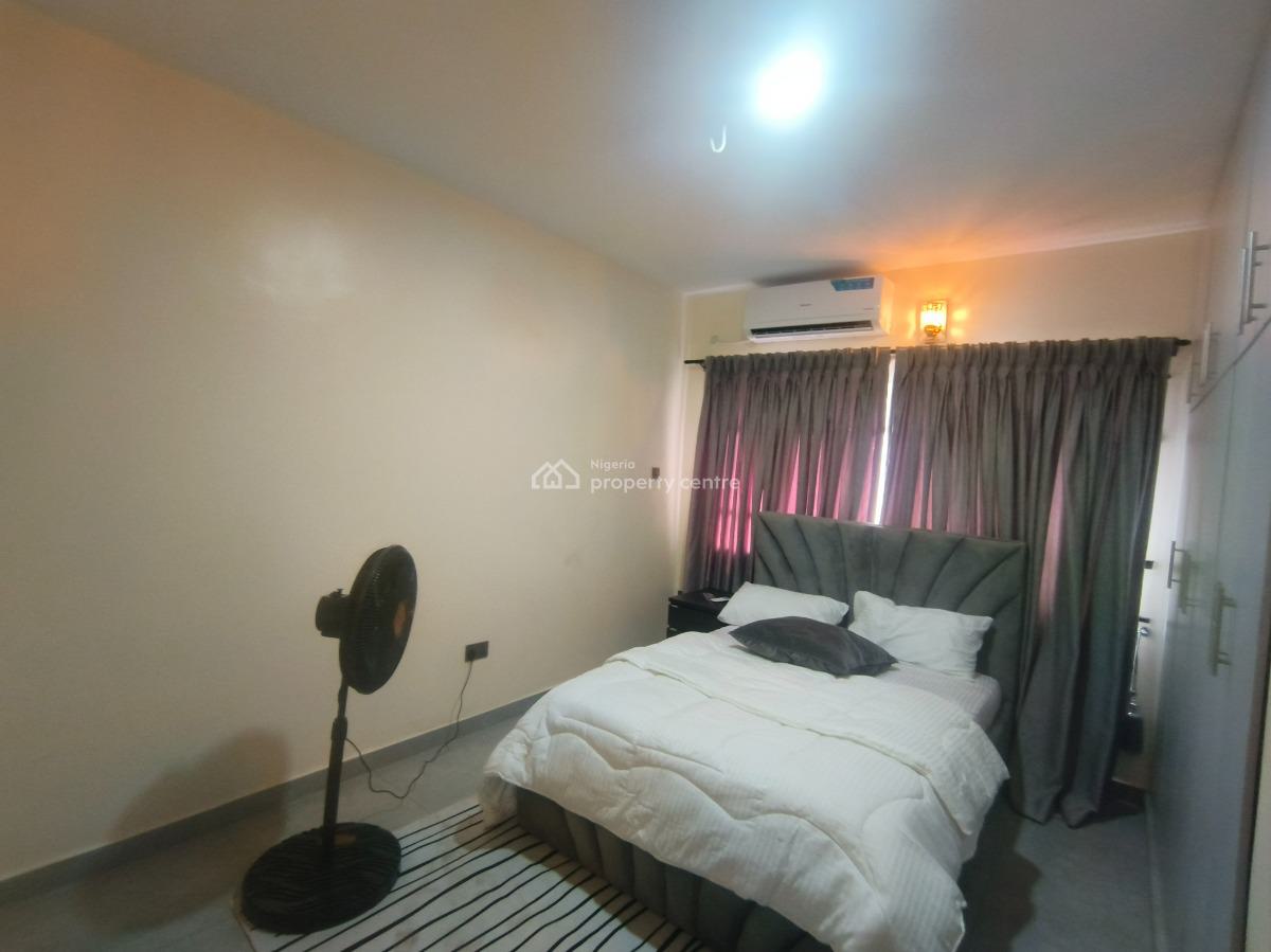 Luxury 3 Bedroom Fully Furnished Apartment with Excellent Facilities, No 10 Siyanbola Close Akora Estate, Adeniyi Jones, Ikeja, Lagos, Flat / Apartment for Rent