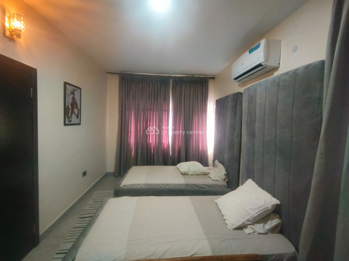 Luxury 3 Bedroom Fully Furnished Apartment with Excellent Facilities, No 10 Siyanbola Close Akora Estate, Adeniyi Jones, Ikeja, Lagos, Flat / Apartment for Rent