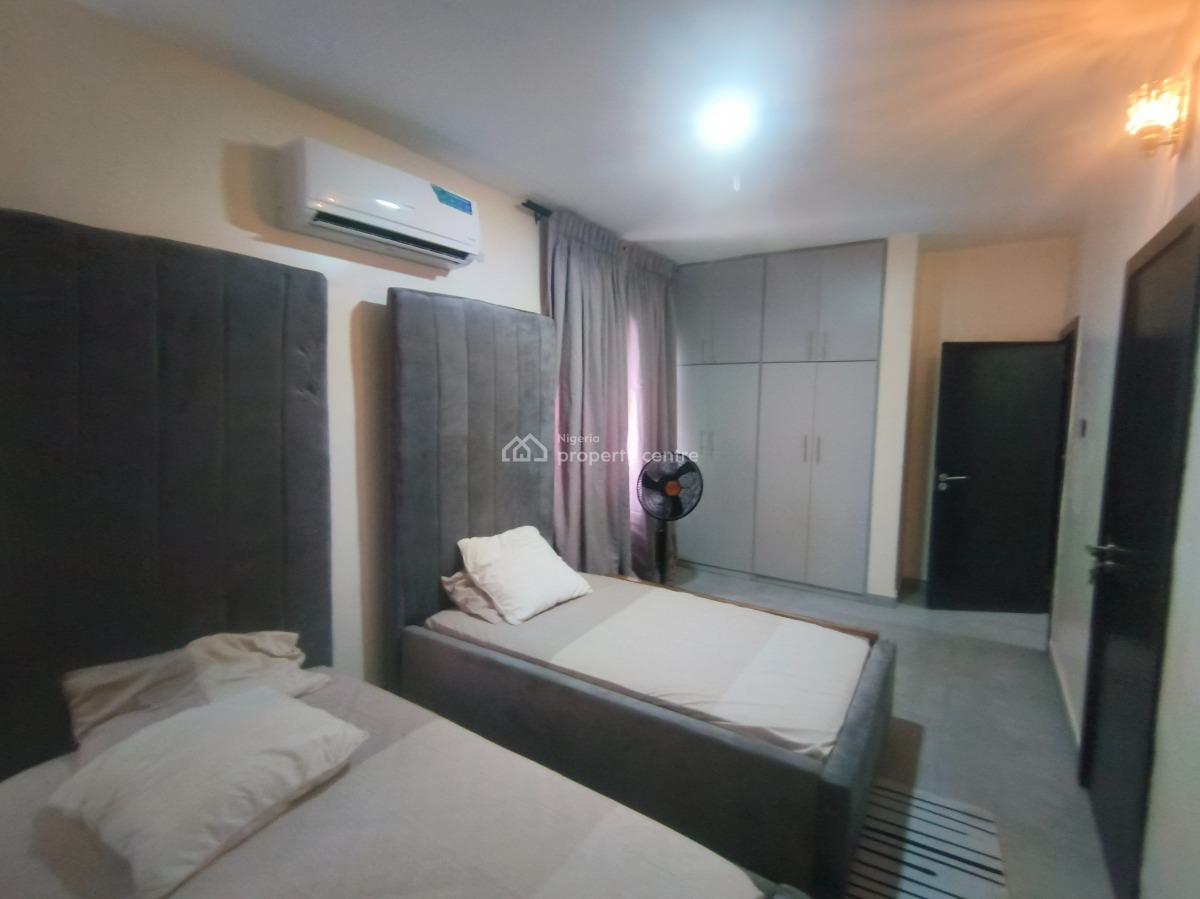 Luxury 3 Bedroom Fully Furnished Apartment with Excellent Facilities, No 10 Siyanbola Close Akora Estate, Adeniyi Jones, Ikeja, Lagos, Flat / Apartment for Rent