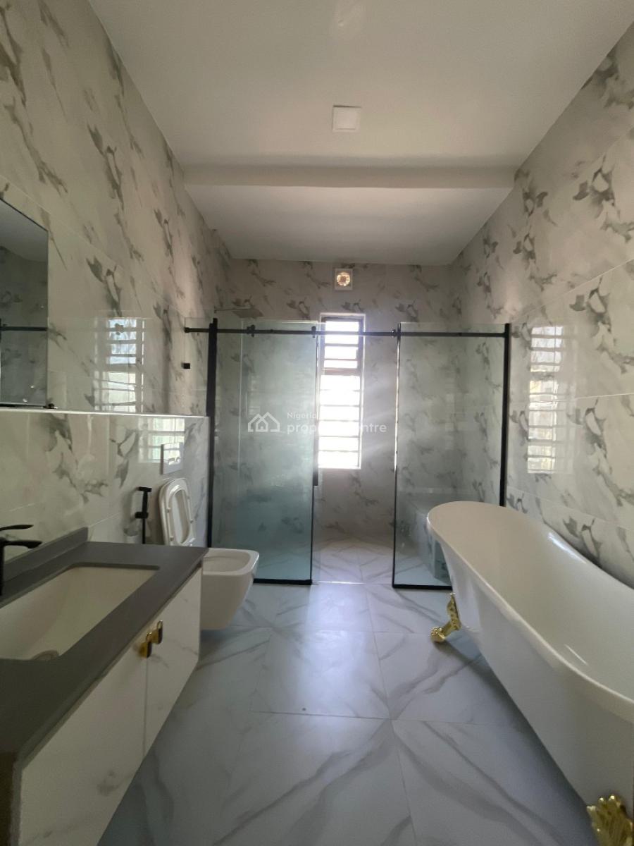 Exquisitely Built 4 Bedroom Terraced Duplex with Bq, Lekki Phase 1, Lekki, Lagos, Terraced Duplex for Sale