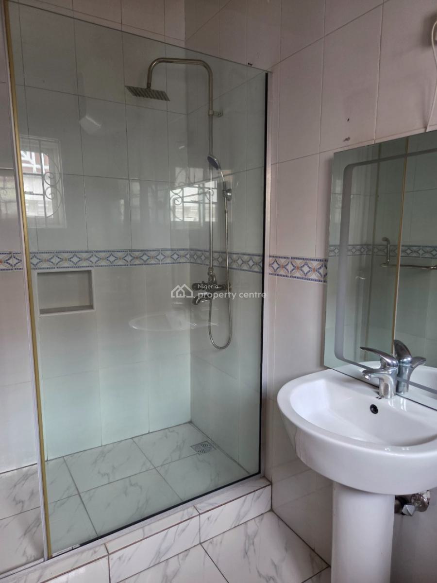 a Well Maintained 5 Bedroom Semi-detached Duplex with a Room Bq, Lekki Phase 1, Lekki, Lagos, Semi-detached Duplex for Rent