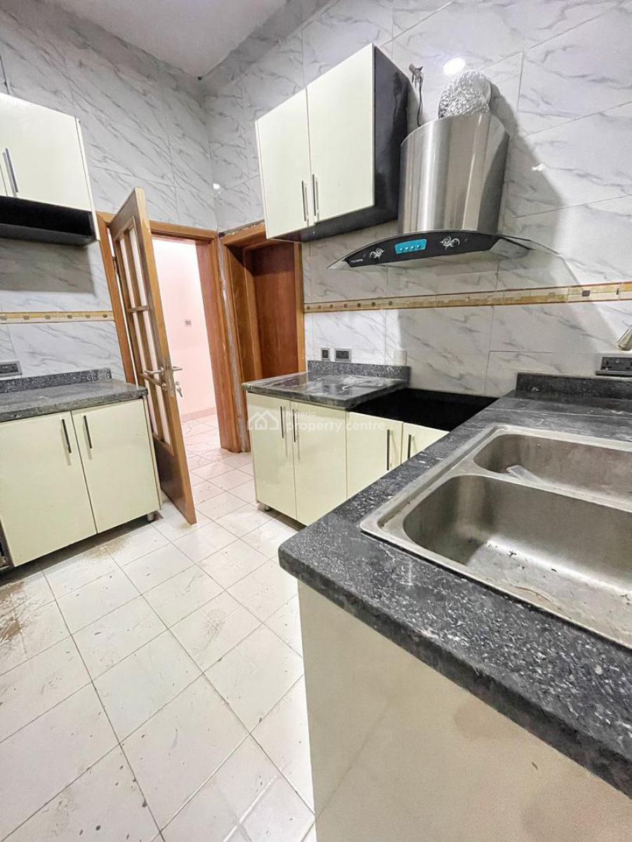 3 Bedroom Apartment with Boys Quarters and Swimming Pool, Victoria Island (vi), Lagos, Flat / Apartment for Rent
