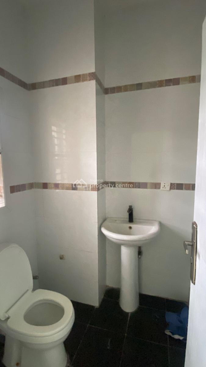 Luxury 3 Bedroom Flat + Bq, Gilmore, Jahi, Abuja, Flat / Apartment for Rent