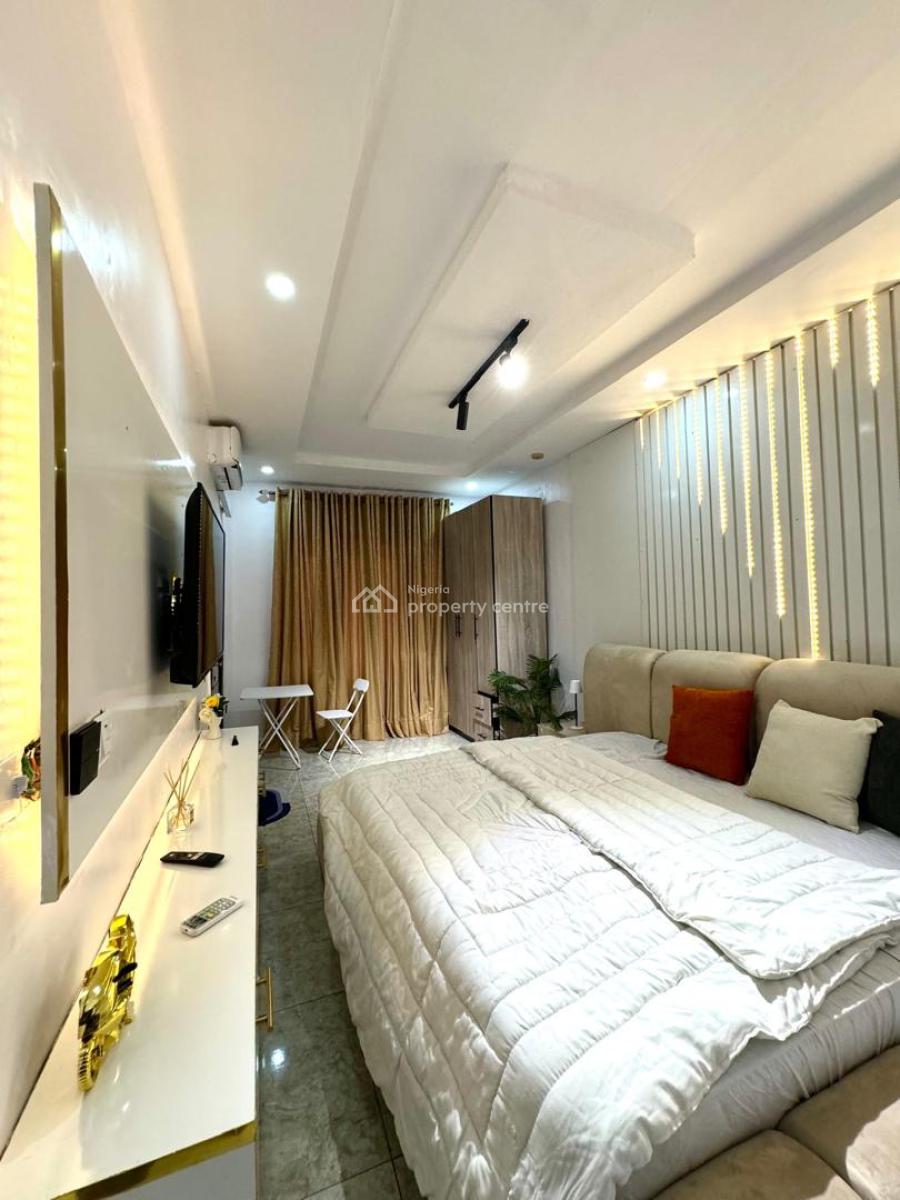 Luxe One Bedroom with Ps5, Perfect for Photos, Ikate, Lekki, Lagos, Flat / Apartment Short Let