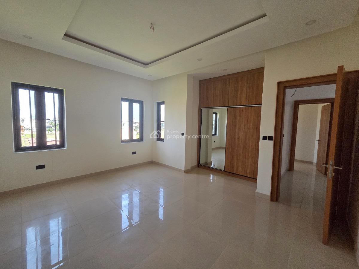 Newly Built & Serviced 2 Bedroom  Apartment, Lekki Phase 1, Lekki, Lagos, Flat / Apartment for Rent