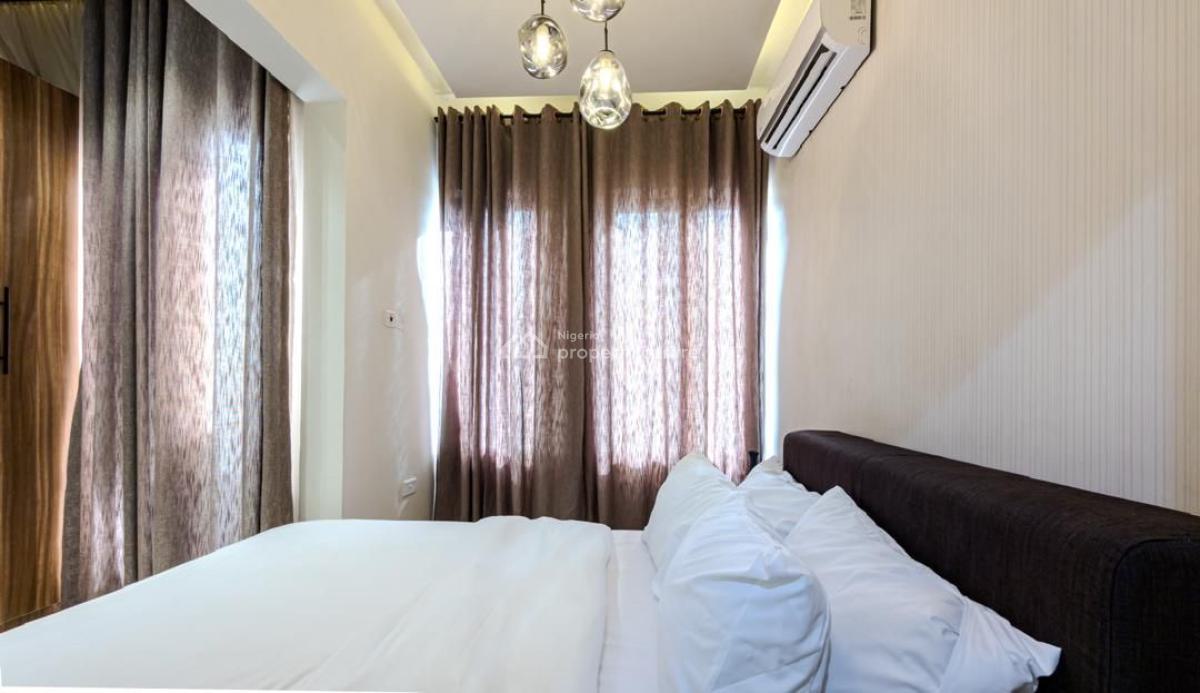 Our Lovely  2 Bedroom Waterfront Apartment with Balconies,ps5,snooker, Lekki Phase 1, Lekki, Lagos, Flat / Apartment Short Let