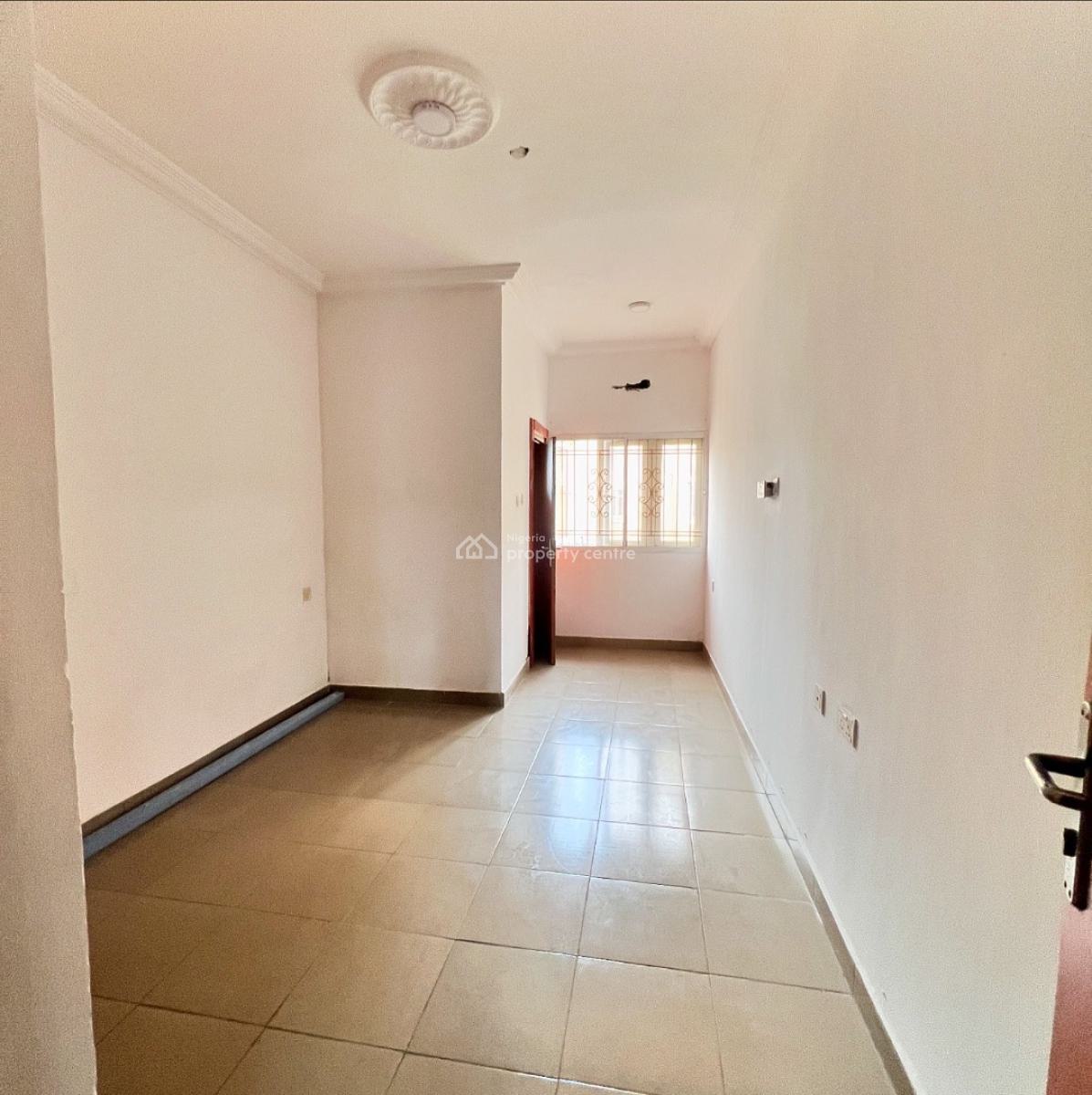 Spacious 3 Bedroom Terrace Duplex with a Room Bq, Lekki Phase 1, Lekki, Lagos, Terraced Duplex for Rent