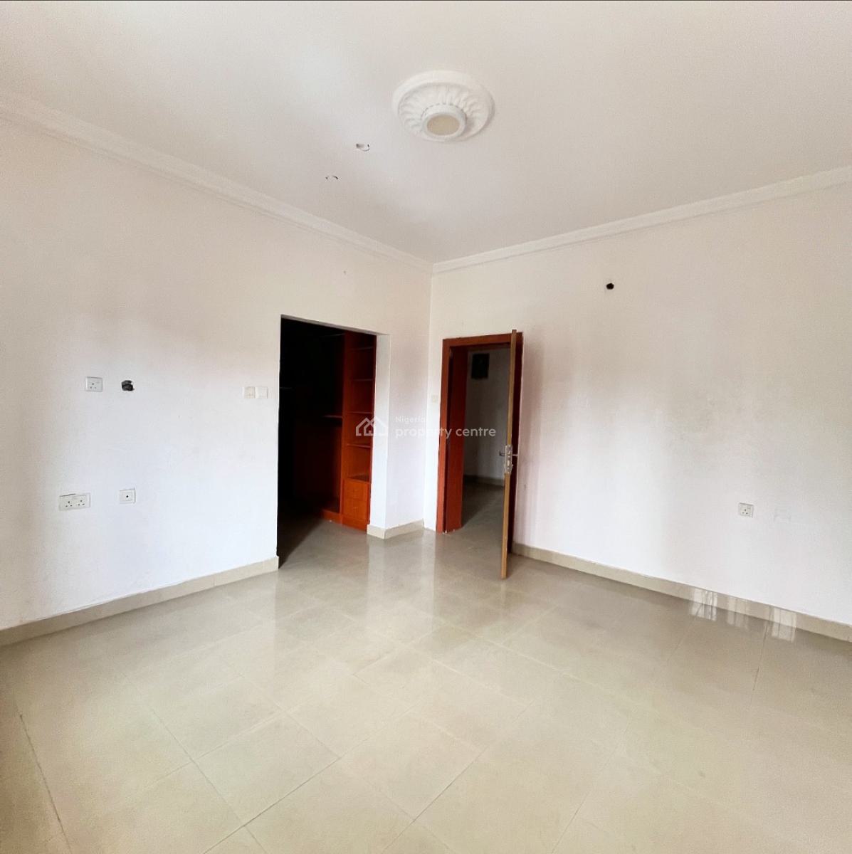 Spacious 3 Bedroom Terrace Duplex with a Room Bq, Lekki Phase 1, Lekki, Lagos, Terraced Duplex for Rent