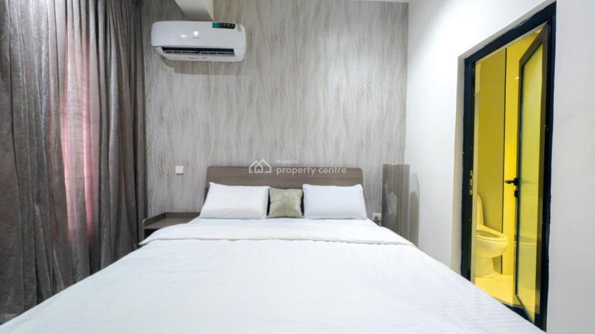 Three (3) Bedrooms Apartment Self Compound with Ps5 Offers a Luxurious, Banana Island, Ikoyi, Lagos, Flat / Apartment Short Let