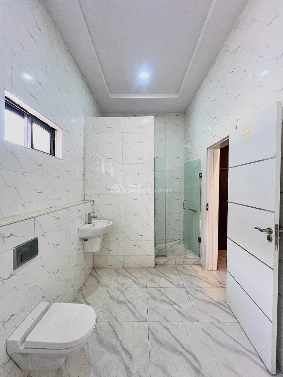 Beautiful 4 Bedroom Penthouse with a Pool and a Bq in a Serene Estate, Oniru, Victoria Island (vi), Lagos, Flat / Apartment for Sale