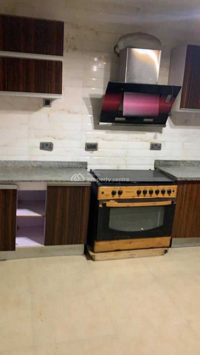 3 Bedroom Apartment, Ologolo, Lekki, Lagos, Flat / Apartment for Sale