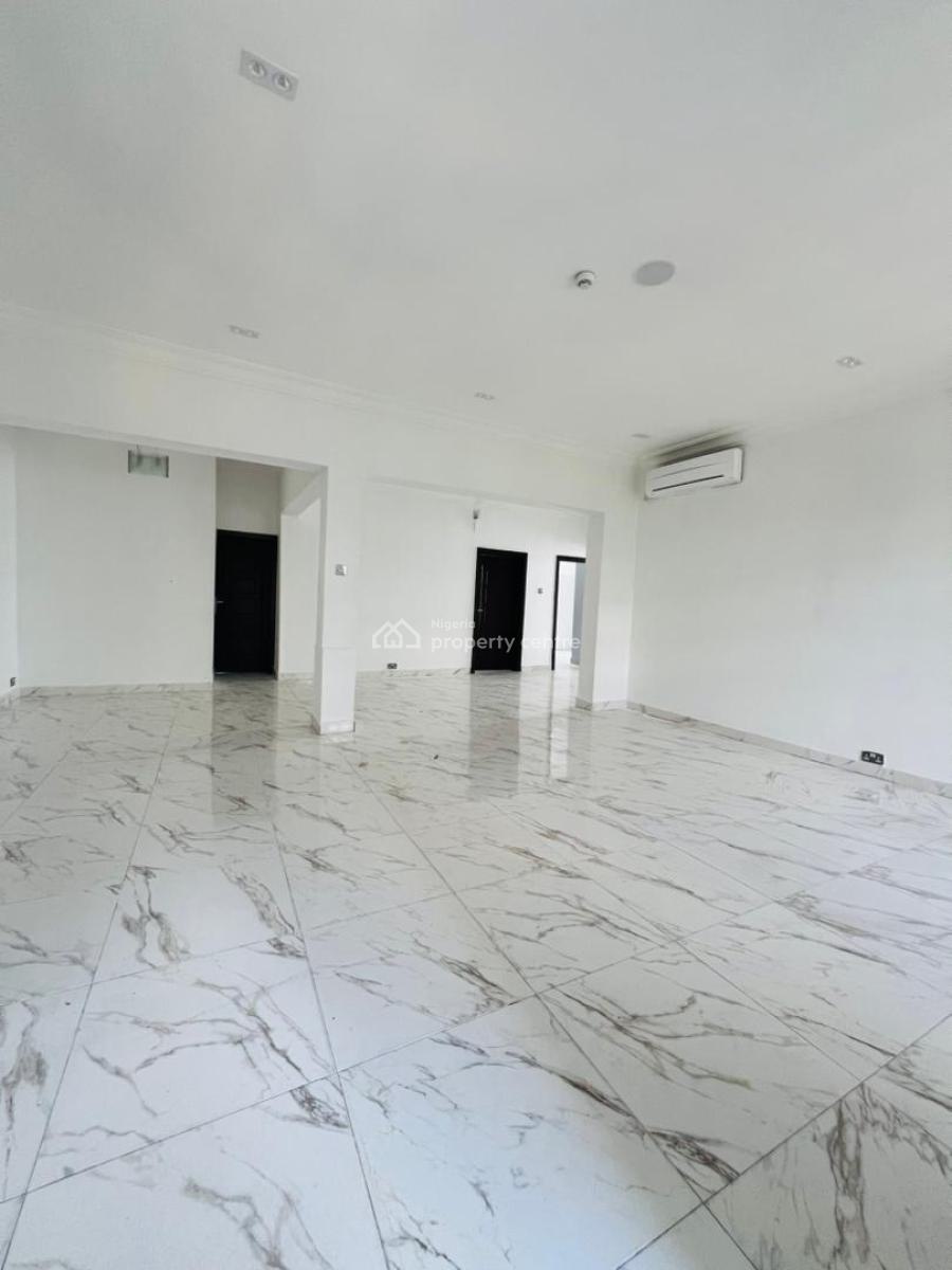 Well Built 3 Bedrooom Flat Now Available, Ikoyi, Lagos, Flat / Apartment for Rent
