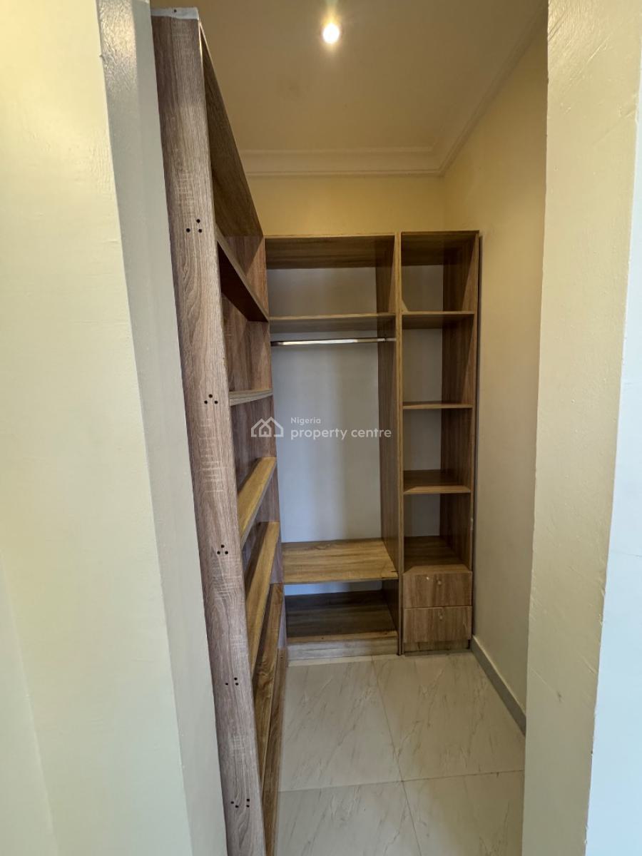 𝐌𝐀𝐈𝐍𝐓𝐀𝐈𝐍𝐄𝐃 𝐒𝐄𝐑𝐕𝐈𝐂𝐄𝐃 2 𝐁𝐄𝐃𝐑𝐎𝐎𝐌 𝐀𝐏𝐀𝐑𝐓𝐌𝐄nt, Ikate, Lekki, Lagos, Flat / Apartment for Rent