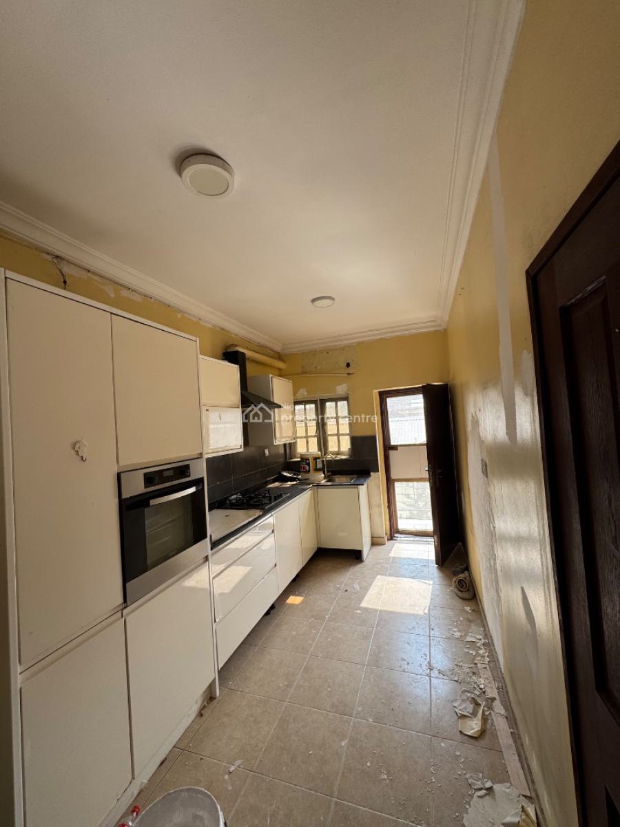 𝐖𝐄𝐋𝐋 𝐌𝐀𝐈𝐍𝐓𝐀𝐈𝐍𝐄𝐃 2 𝐁𝐄𝐃𝐑𝐎𝐎𝐌 𝐀𝐏𝐀𝐑𝐓𝐌𝐄𝐍𝐓, Victoria Island (vi), Lagos, Flat / Apartment for Rent