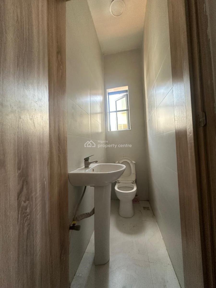 2 Bedroom Apartment Available, Agungi, Lekki, Lagos, Flat / Apartment for Rent