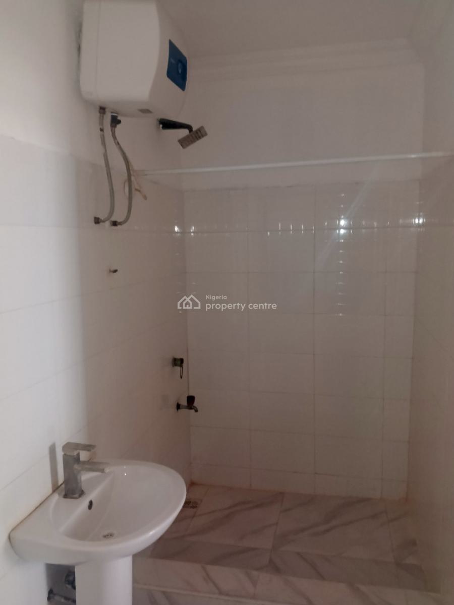 2 Bedrooms Serviced Townhouse in a Compound of 7 Units, Off Admiralty Way, Lekki Phase 1, Lekki, Lagos, House for Rent
