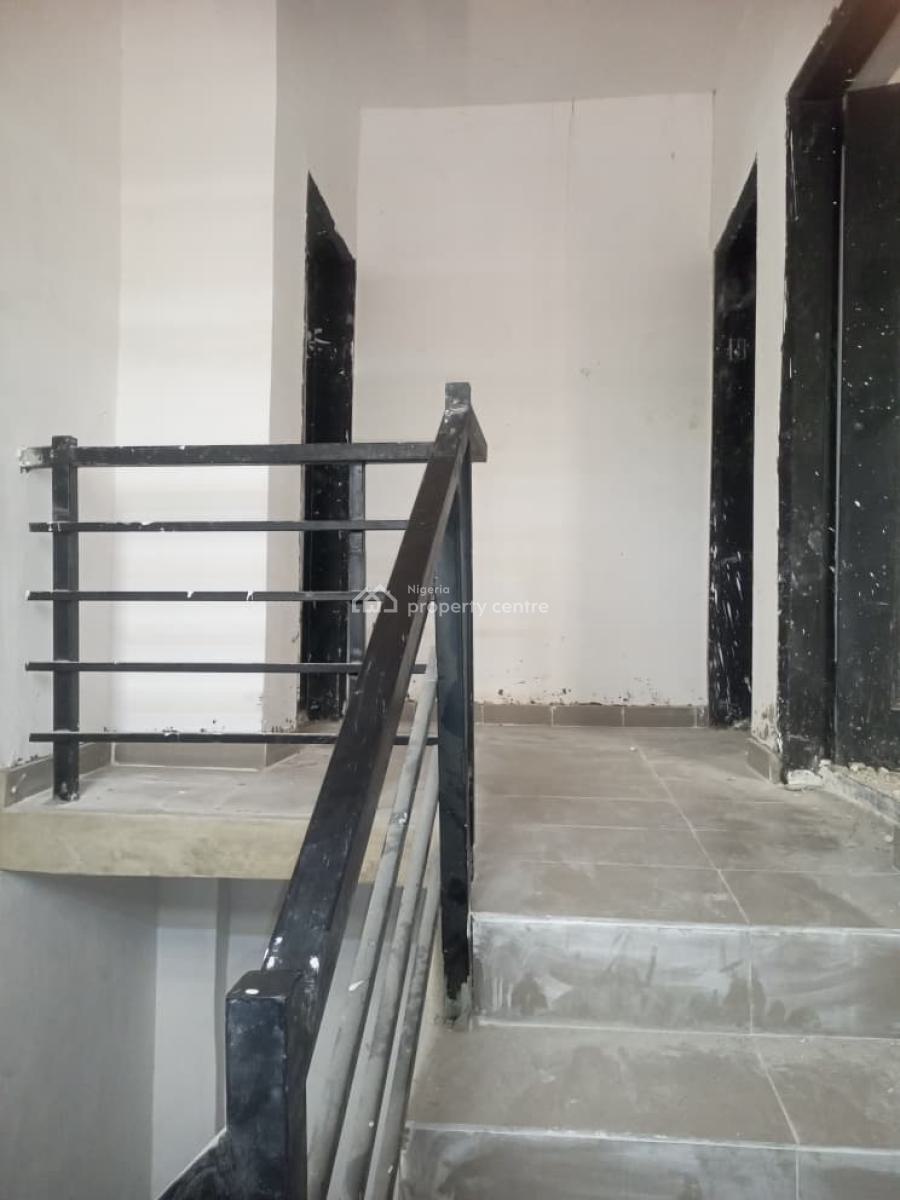 Clean and Spacious Mini Flat Available, Off Mobil Road, Ilaje, Ajah, Lagos, Mini Flat (room and Parlour) for Rent
