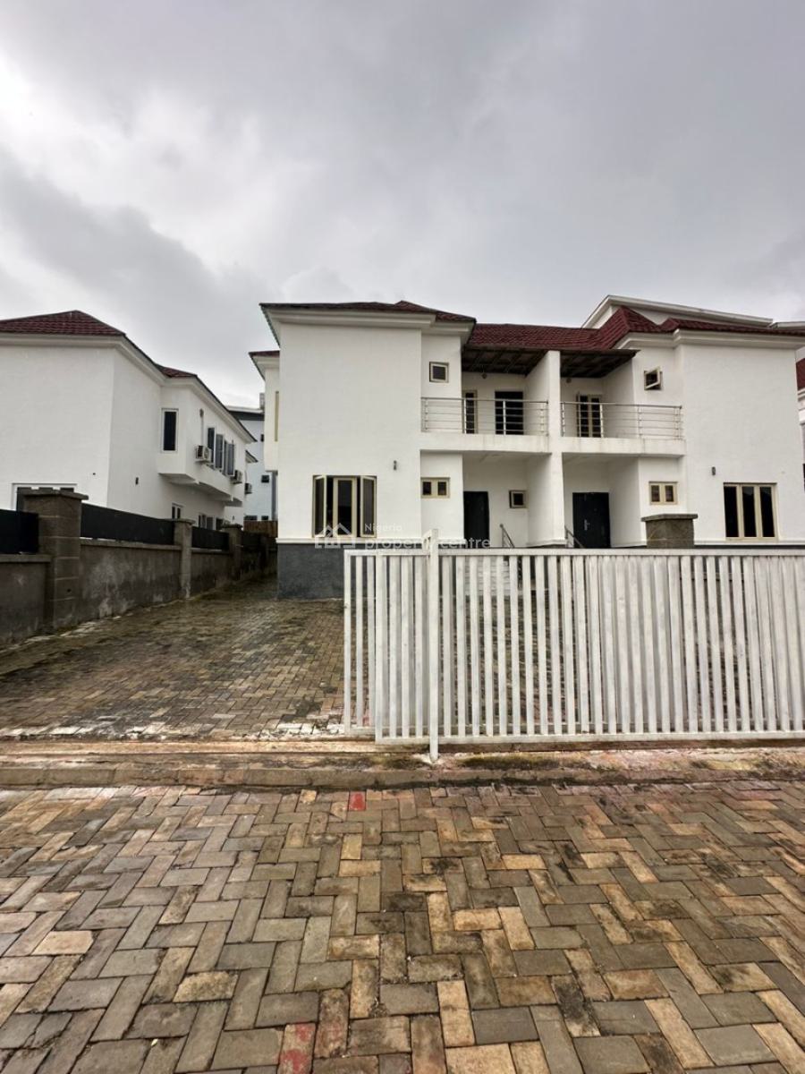 Nice 3 Bedrooms Gated Semidetached Duplex with Bq, Idu Industrial, Abuja, Semi-detached Duplex for Sale