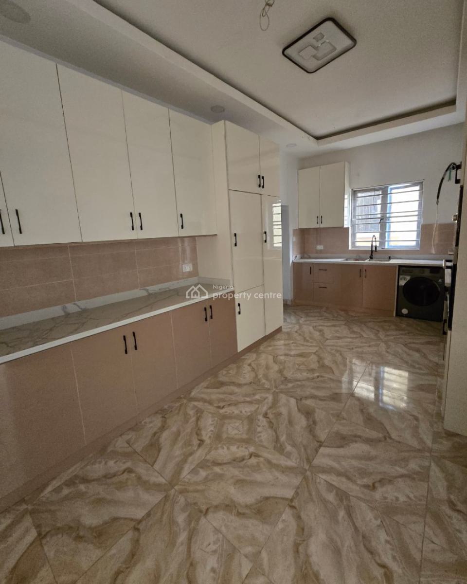 3 Bedroom Flat Apartment with Bq, Maryland, Lagos, Flat / Apartment for Rent