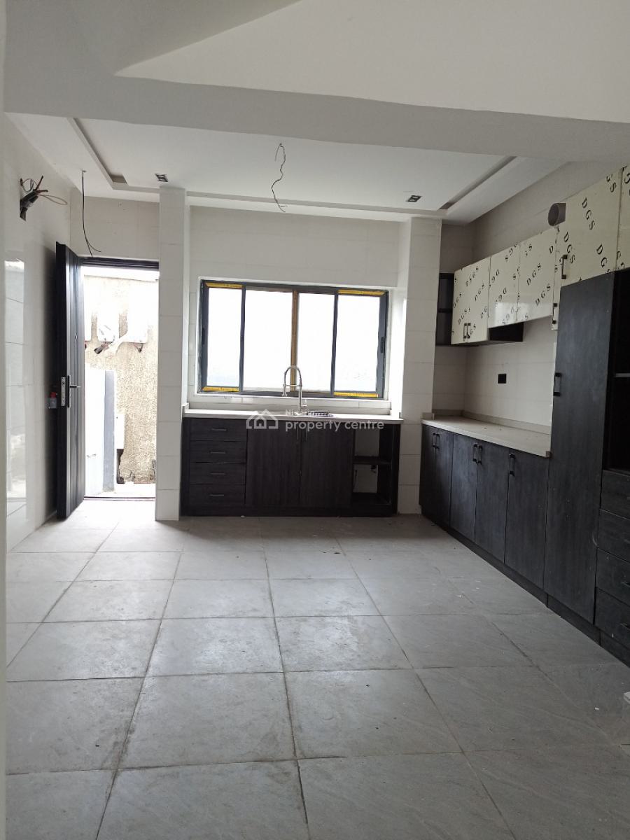 Newly Built and Luxury Finished 4 Bedroom Duplex + 1room Bq, Ikate, Lekki Phase 2, Lekki, Lagos, Terraced Duplex for Sale