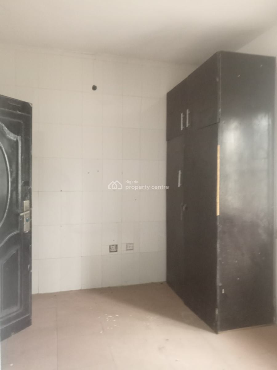 Neatly Used Mini Flat Apartment (2 Toilets), New Oko Oba, New Oko-oba, Agege, Lagos, Mini Flat (room and Parlour) for Rent