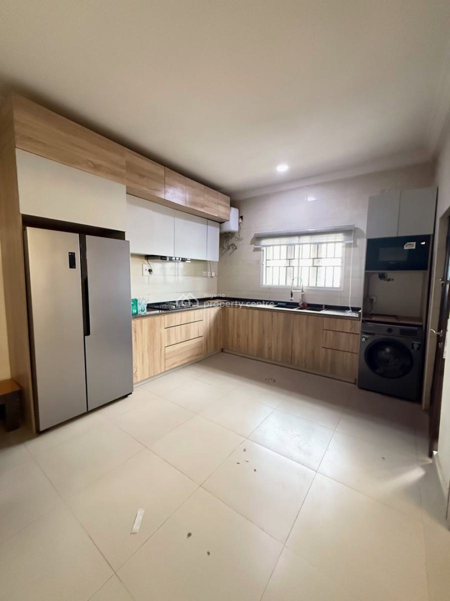 Nice 3 Bedroom Spacious Furnished  Apartment in a Gated Community, Serene Neighborhood on a Tarred Road, Wuye, Abuja, Flat / Apartment for Sale