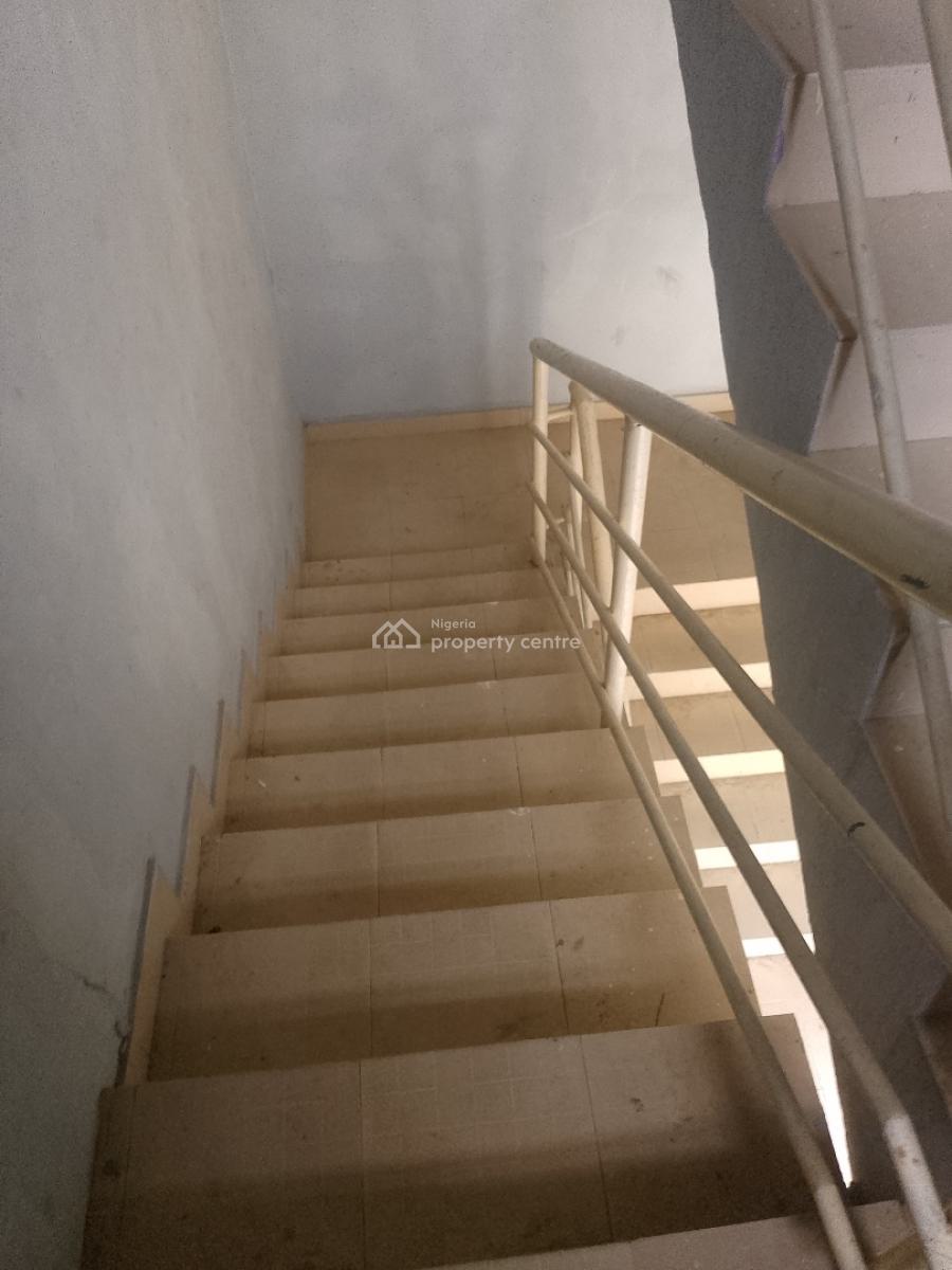 Luxury Apartment, Mobil Road, Alaguntan, Ajah, Lagos, Mini Flat (room and Parlour) for Rent