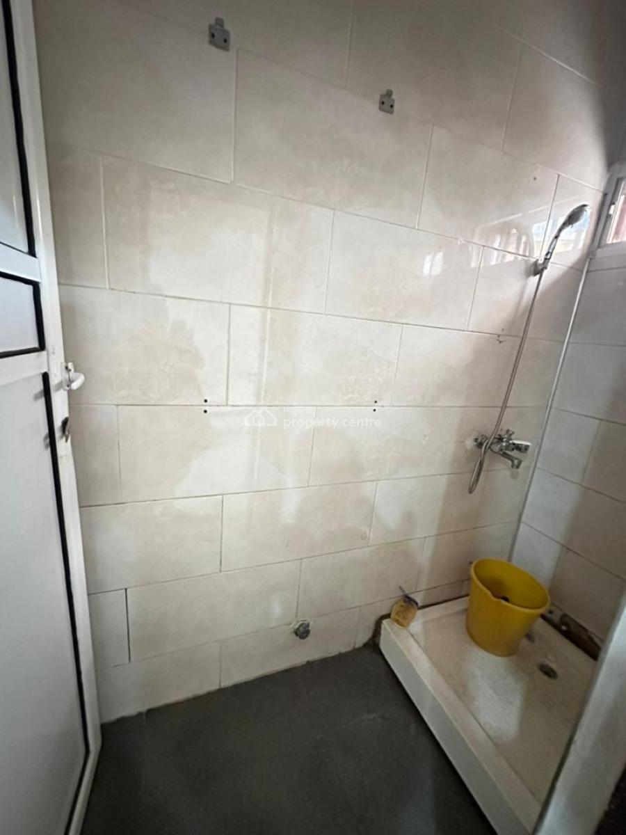 Spacious Self Serviced Room and Parlour (mini Flat), Off Fola Osibo, Lekki Phase 1, Lekki, Lagos, Mini Flat (room and Parlour) for Rent