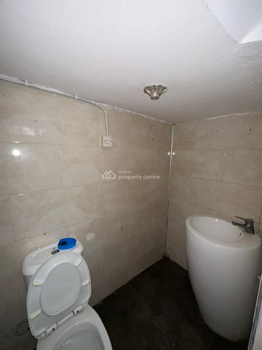Spacious Self Serviced Room and Parlour (mini Flat), Off Fola Osibo, Lekki Phase 1, Lekki, Lagos, Mini Flat (room and Parlour) for Rent