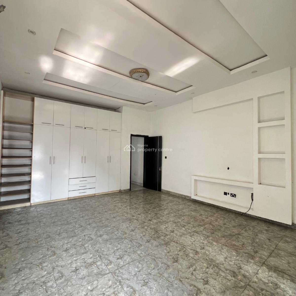 4 Bedrooms & Bq, Ikota, Lekki, Lagos, Semi-detached Duplex for Sale