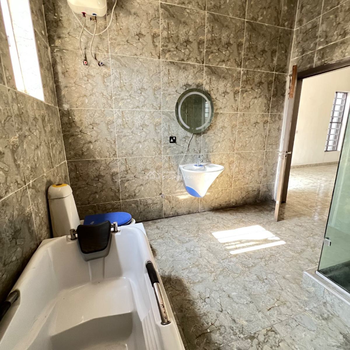 4 Bedrooms & Bq, Ikota, Lekki, Lagos, Semi-detached Duplex for Sale