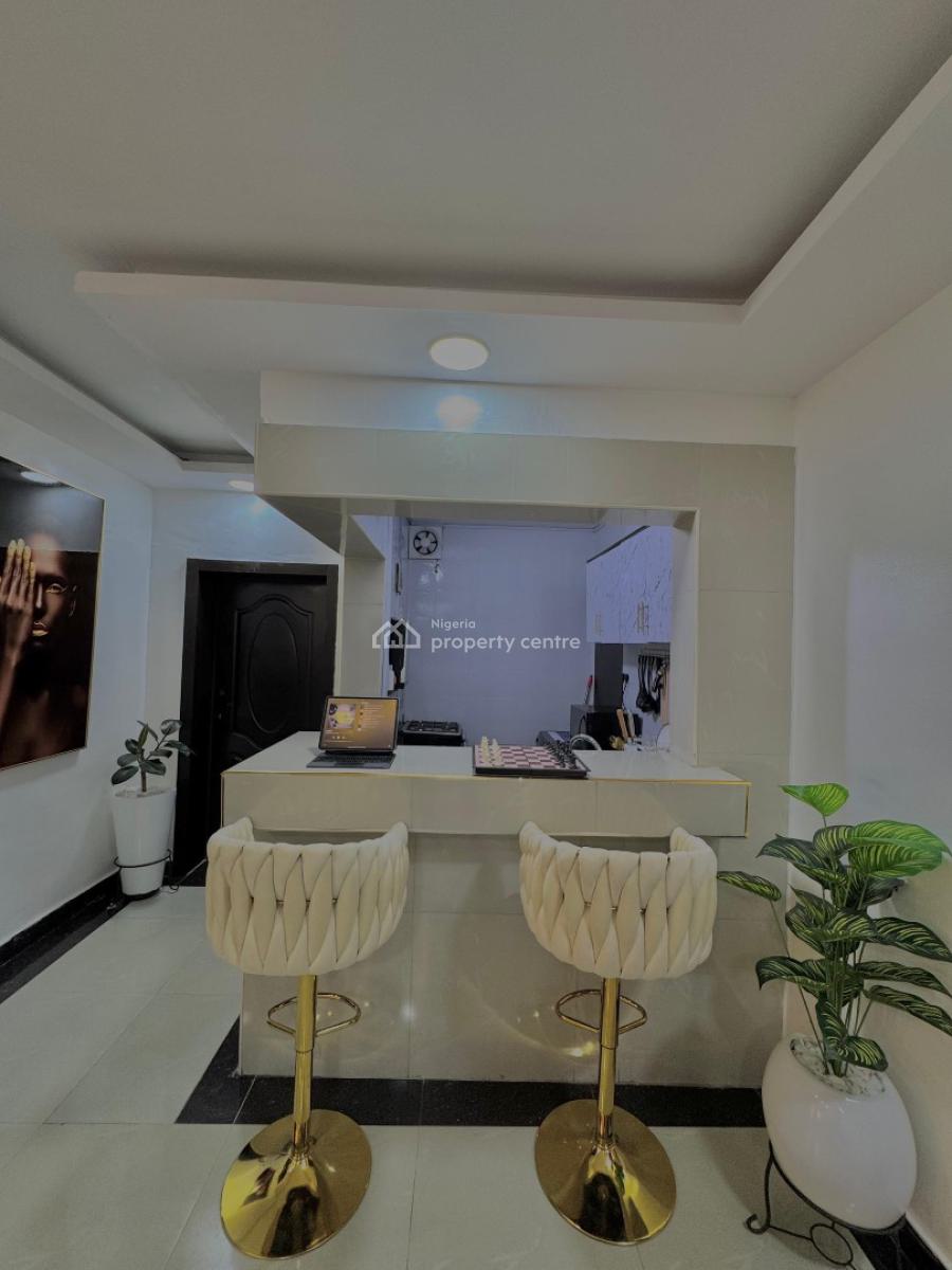 Luxury 1-bedroom at Ikeja Gra, Gra, Ikeja, Lagos, Flat / Apartment Short Let