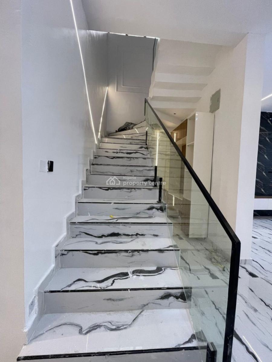 5 Bedroom Fully Detached Duplex with Bq, Agungi, Lekki, Lagos, Detached Duplex for Sale