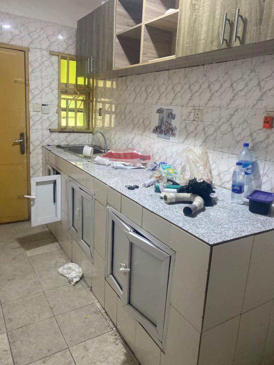 Clean 3 Bedroom Flat Apartment, Gra Phase 1, Magodo, Lagos, Flat / Apartment for Rent