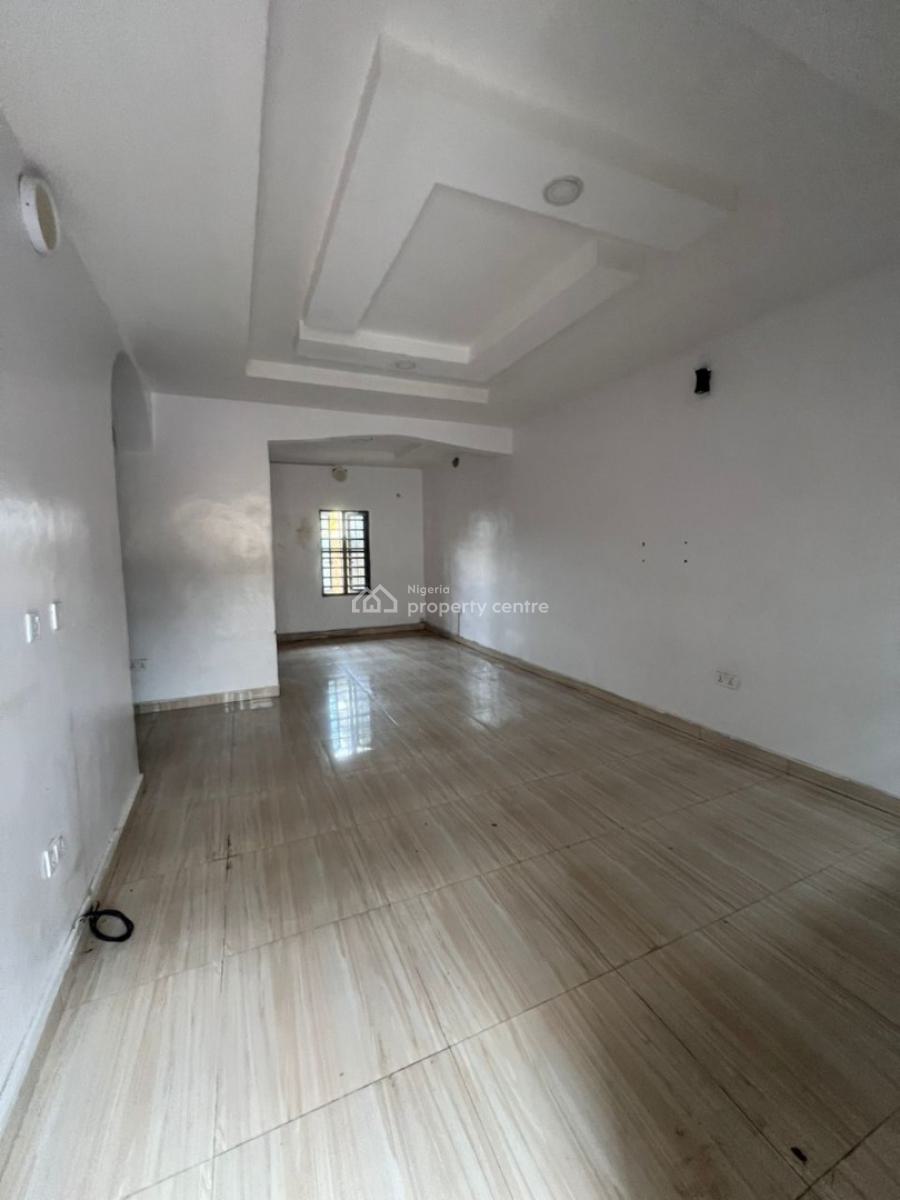 Spacious 3 Bedroom Apartment, Aptech Estate, Sangotedo, Ajah, Lagos, Flat / Apartment for Rent