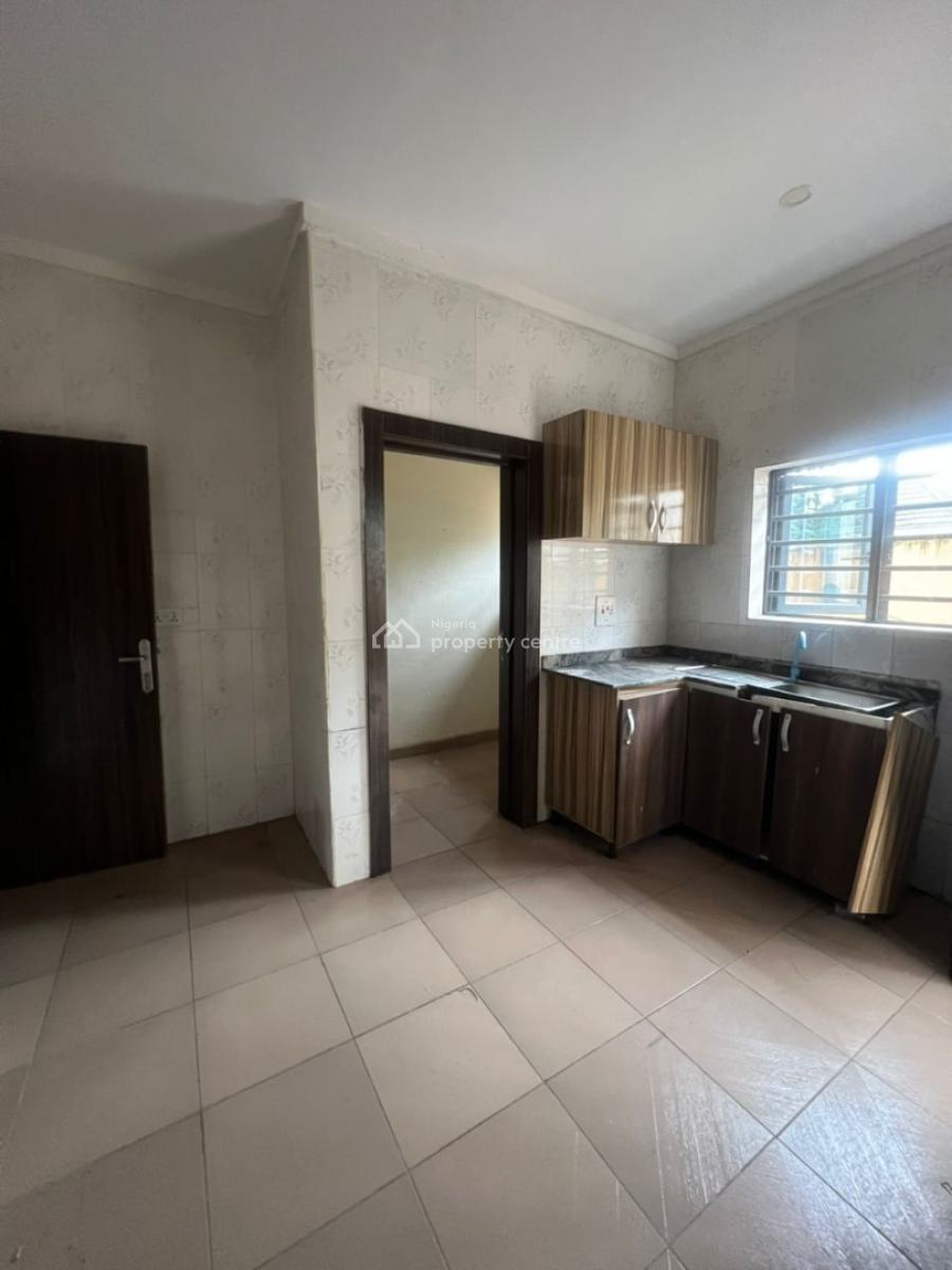 Spacious 3 Bedroom Apartment, Aptech Estate, Sangotedo, Ajah, Lagos, Flat / Apartment for Rent