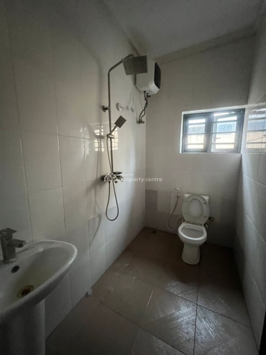 Spacious 3 Bedroom Apartment, Aptech Estate, Sangotedo, Ajah, Lagos, Flat / Apartment for Rent