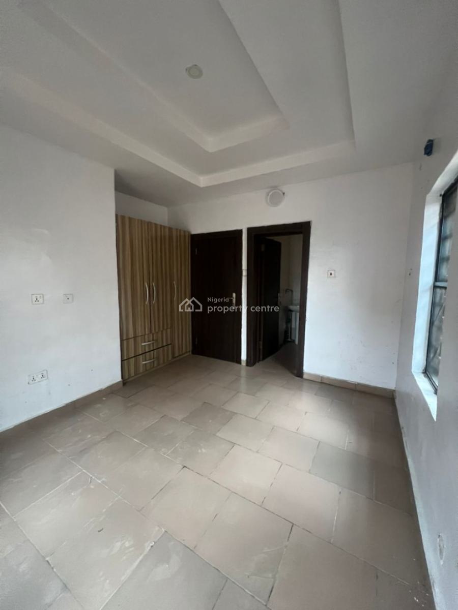 Spacious 3 Bedroom Apartment, Aptech Estate, Sangotedo, Ajah, Lagos, Flat / Apartment for Rent