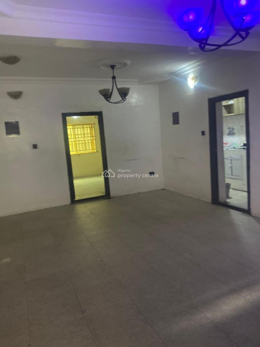 3 Bedroom Apartment, Gra Phase 1, Magodo, Lagos, Flat / Apartment for Rent