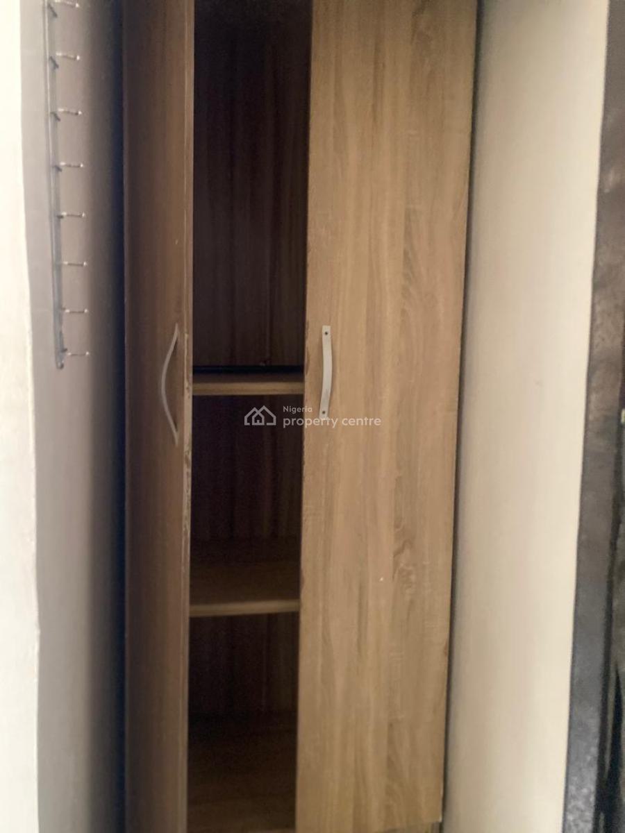 3 Bedroom Apartment, Gra Phase 1, Magodo, Lagos, Flat / Apartment for Rent