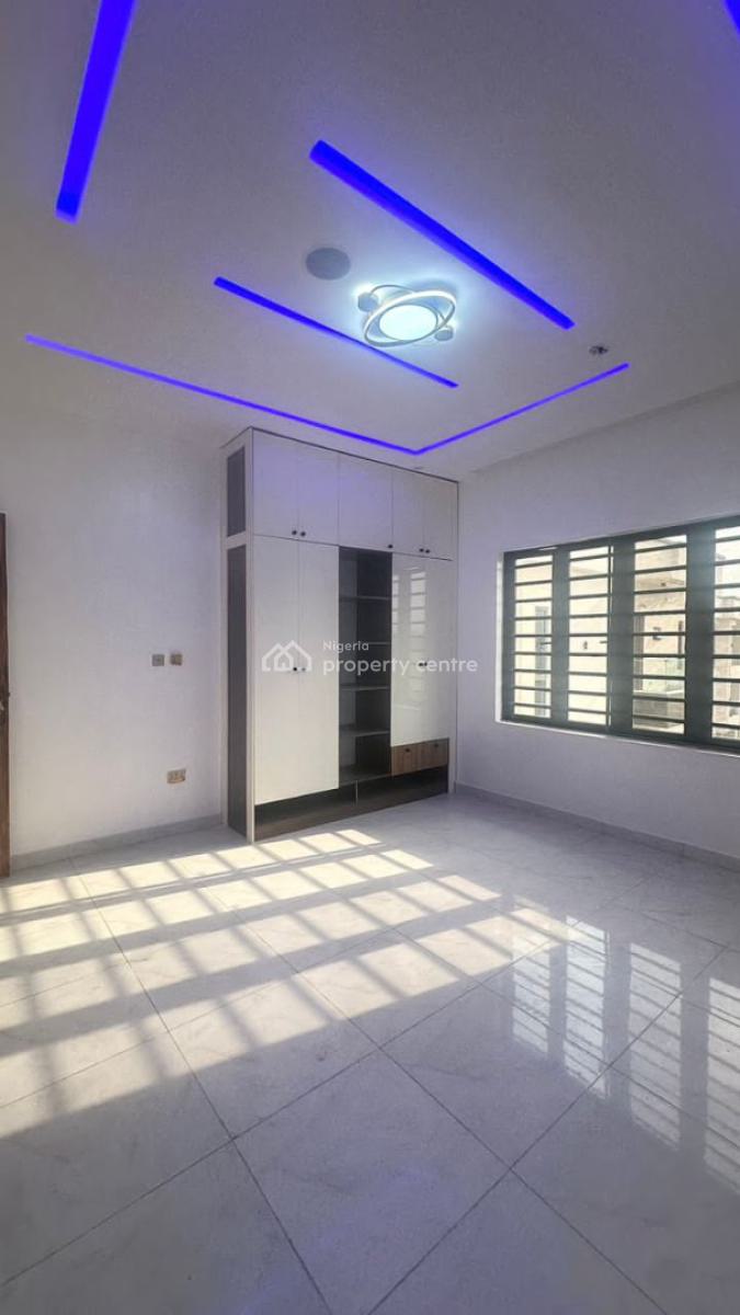 Luxury 2-bedroom Apartment, Estate at Chevron / Agungi Aixes, Lekki, Lagos, Terraced Duplex for Rent