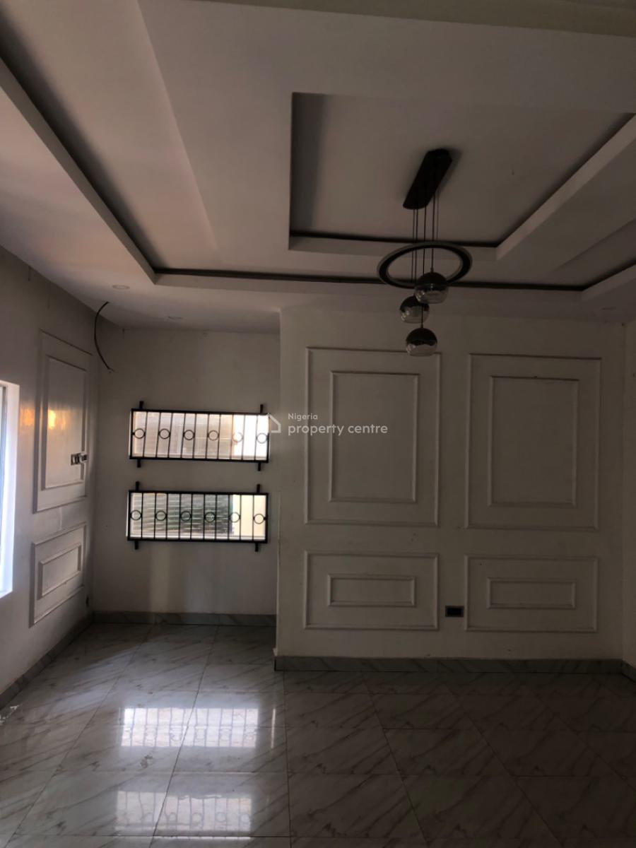 Relatively New Mini Flat, Off Ogunlana Drive, Ogunlana, Surulere, Lagos, House for Rent