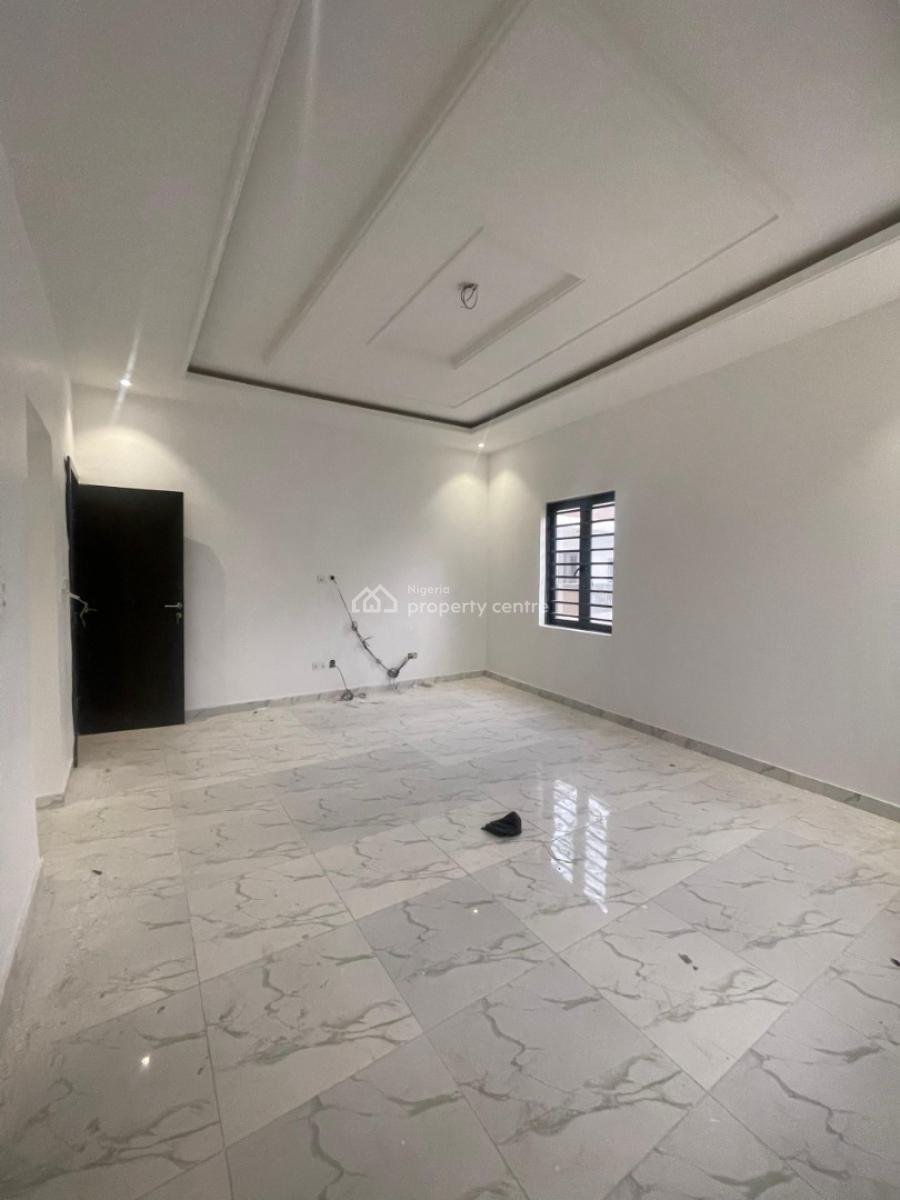 Prime Location: 1-bedroom Apartment, Ologolo, Lekki, Lagos, Mini Flat (room and Parlour) for Rent