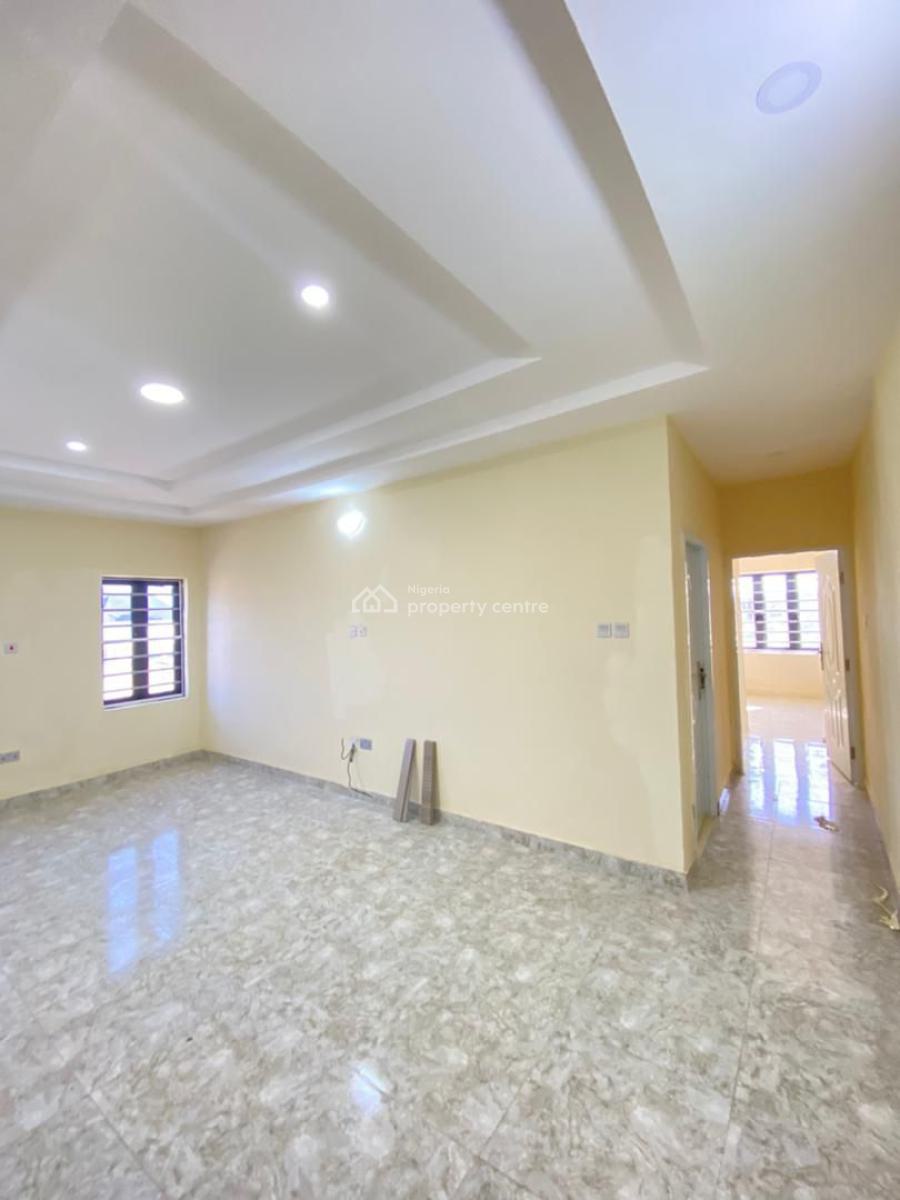 Fully Service 2bedroom Flat at Ikota Villa Estate Lekki, Ikota Villa Estate Lekki, Lekki, Lagos, Terraced Duplex for Rent