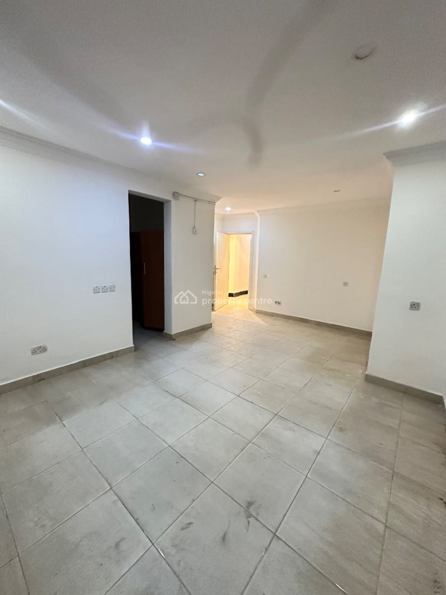 Standard and Spacious Renovated 2 Bedroom Apartment, Emma Abimbola Cole Off Fola Osibo, Lekki Phase 1, Lekki, Lagos, Flat / Apartment for Rent