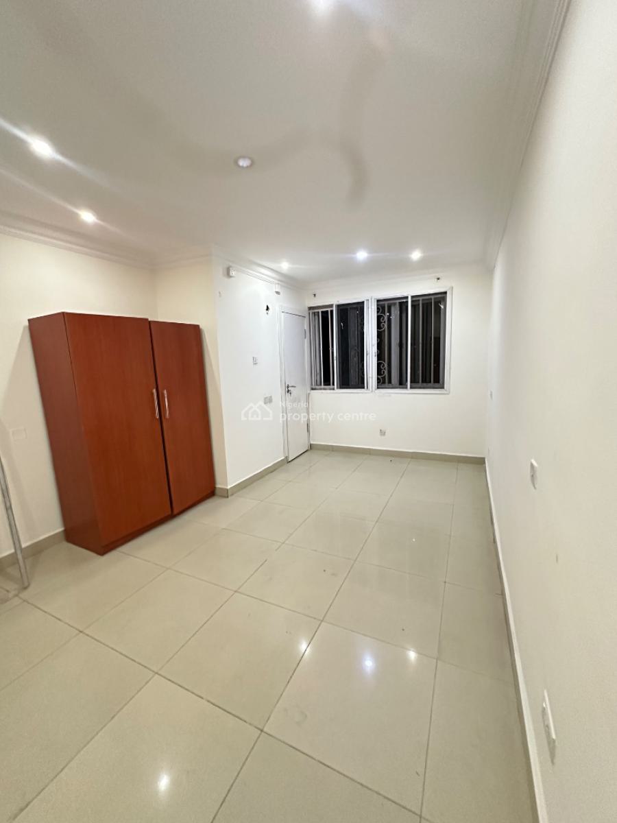 Standard and Spacious Renovated 2 Bedroom Apartment, Emma Abimbola Cole Off Fola Osibo, Lekki Phase 1, Lekki, Lagos, Flat / Apartment for Rent