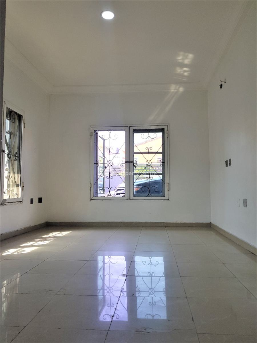 a Fully Serviced 3 Bedroom Flat with Bq - Ground Floor, Off Admiralty Way, Lekki Phase 1, Lekki, Lagos, Flat / Apartment for Rent