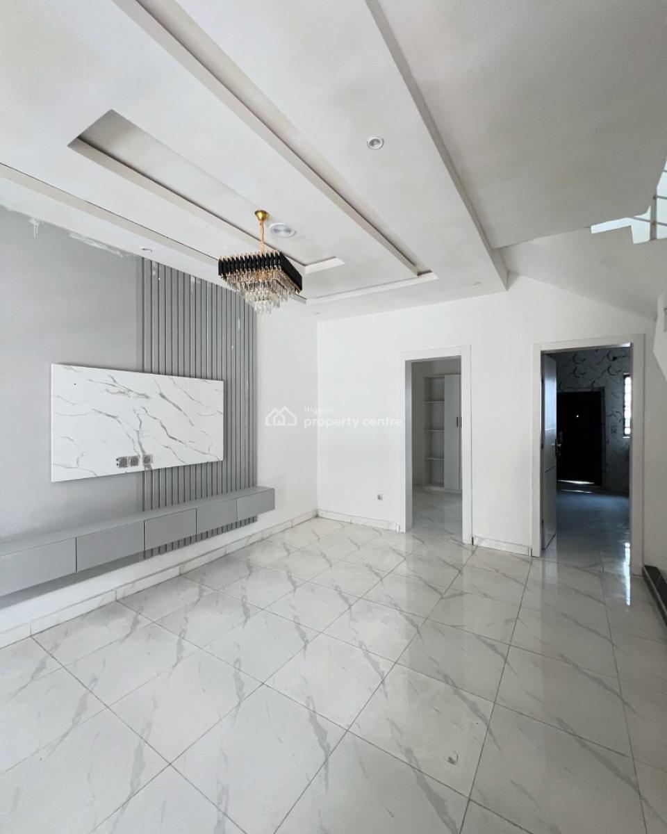 Neatly Built 3 Bedroom Terrace Duplex, Ikota, Lekki, Lagos, Terraced Duplex for Rent