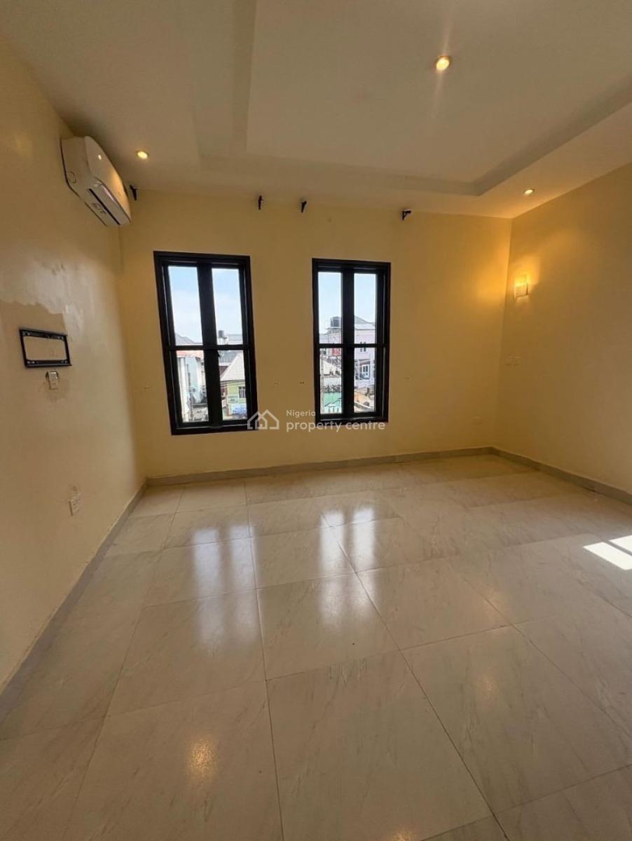 Beautifully Built 2bed Apartment with Swimming Pool &gym in Ikate, Ikate ,lekki ,lagos , Nigeria, Ikate, Lekki, Lagos, Flat / Apartment for Rent